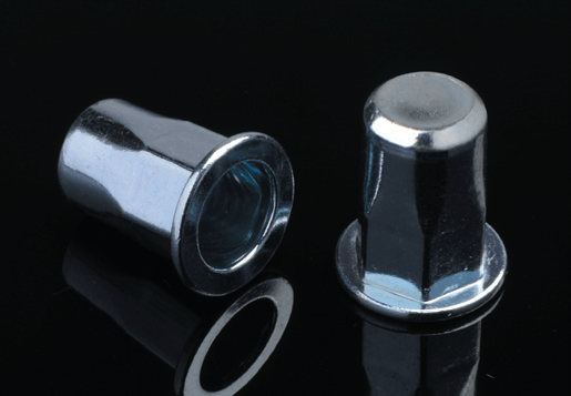 Testa piatta in acciaio Semi-Hex Body Rivet Dado di estremità chiusa